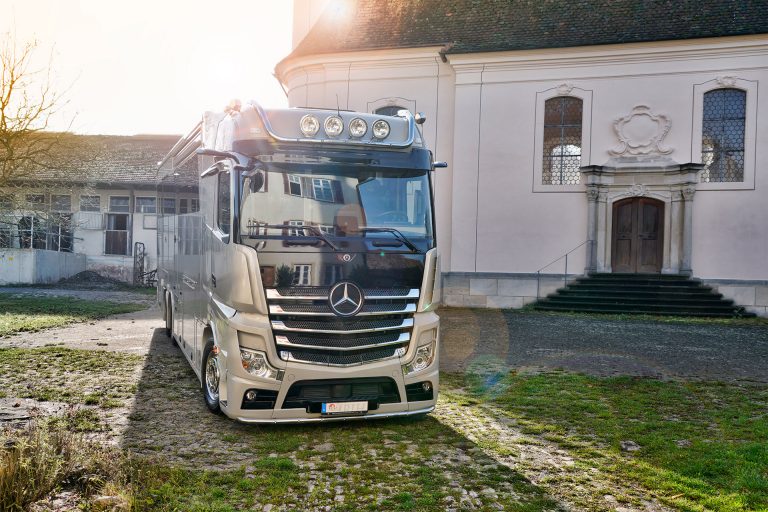 Ext-RJH-Independence_1-768×512