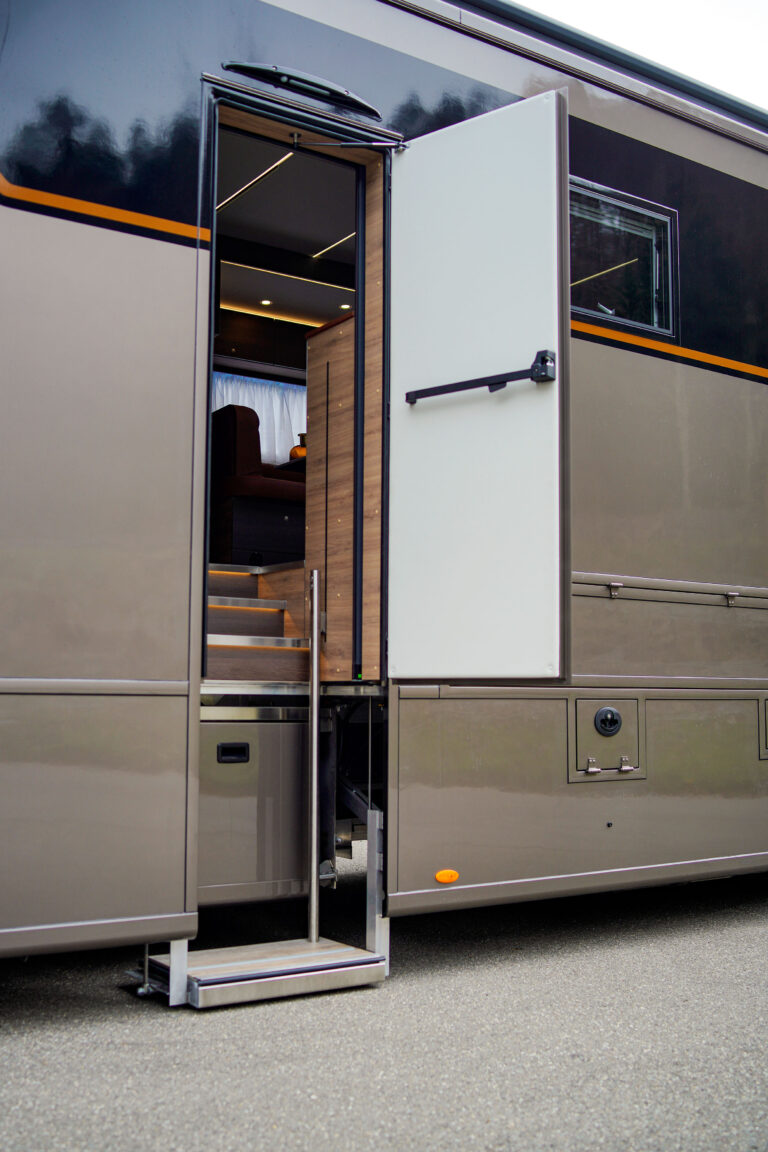 GB61885_kl-768×1152