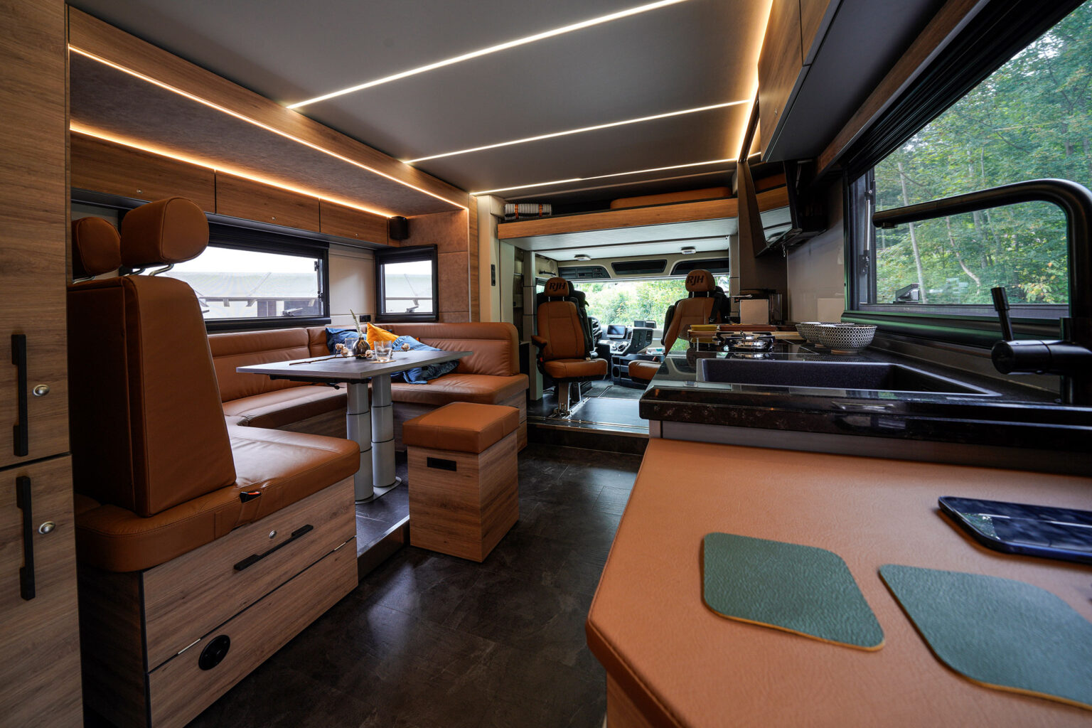 GB63581_kl-1536×1024