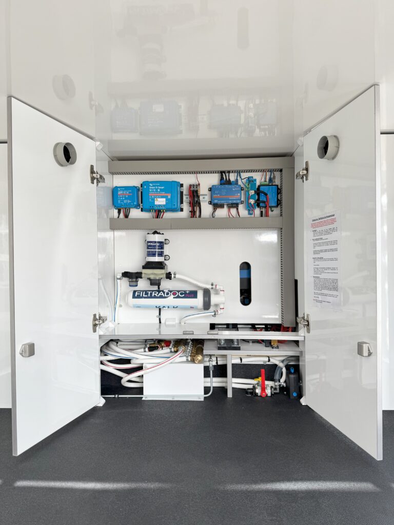 IMG_3999_b-768×1024 (1)